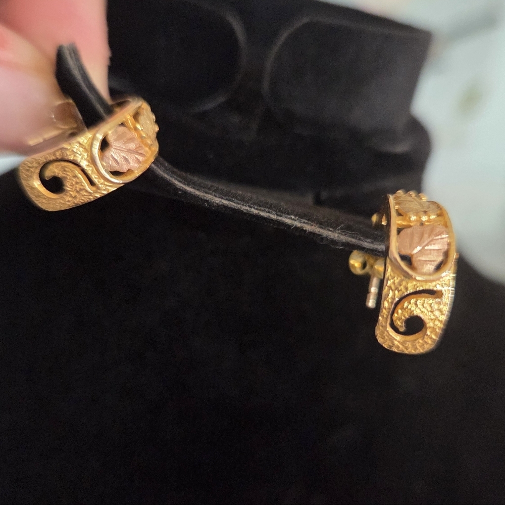 Vintage 10K Black Hills Gold Half Hoop Post Back Earrings - Picture 6 of 8